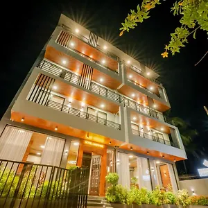 Limeshine - Airport Transit & Residences Hotel Katunayake